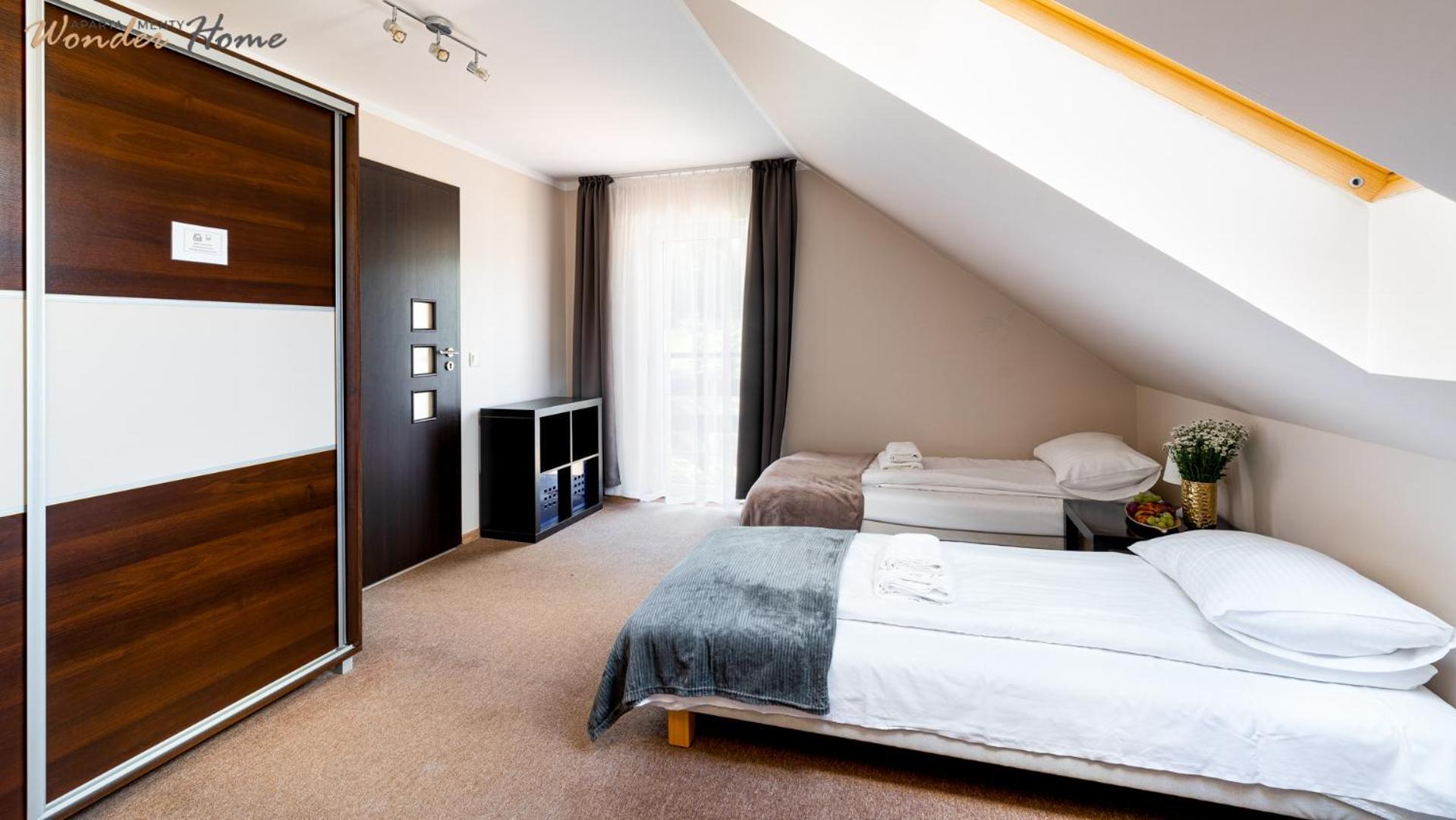 Apartamenty Czerwony Dworek - Duzy Teren Zielony, Plac Zabaw, Miejsce Na Grilla I Staw Z Mozliwoscia Wedkowania, Boisko Myslakowice Ngoại thất bức ảnh